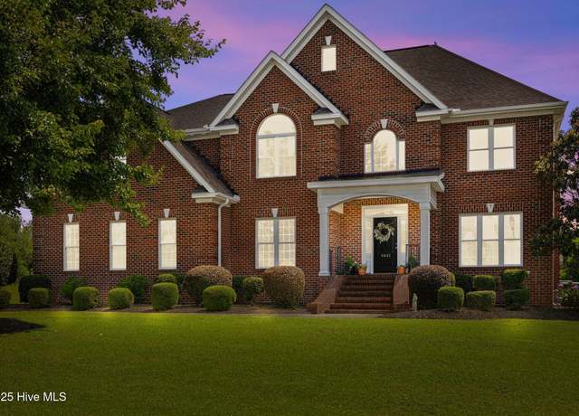 Property at 4441 Lagan Cir, Winterville, NC 28590, 6 beds, 5 baths
