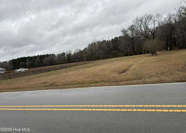 Property at 1018 Harrells Loop Rd, Jacksonville, NC 28540