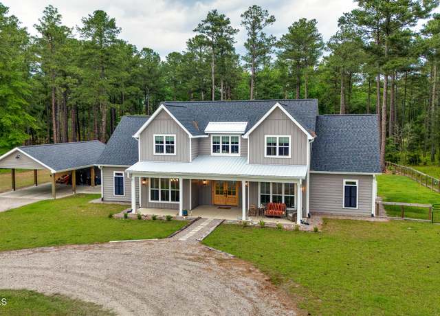 Property at 1005 Youngs Rd, Vass, NC 28394, 3 beds, 3.5 baths