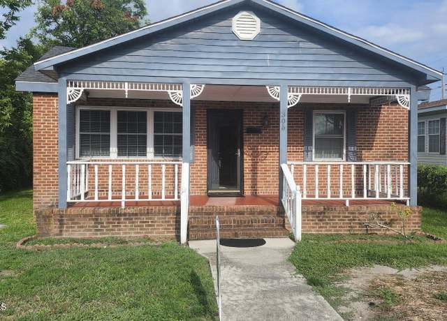 Property at 305 N 12th St, Morehead City, NC 28557, 2 beds, 1 bath