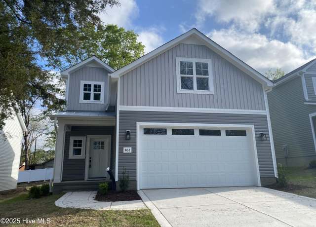 Property at 408 Summit St, Aberdeen, NC 28315, 4 beds, 2.5 baths