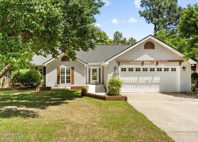 Property at 4 Emerald Ln, Pinehurst, NC 28374, 3 beds, 2 baths
