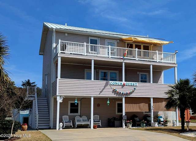 Property at 128 Eastview Dr, Emerald Isle, NC 28594, 3 beds, 3.5 baths