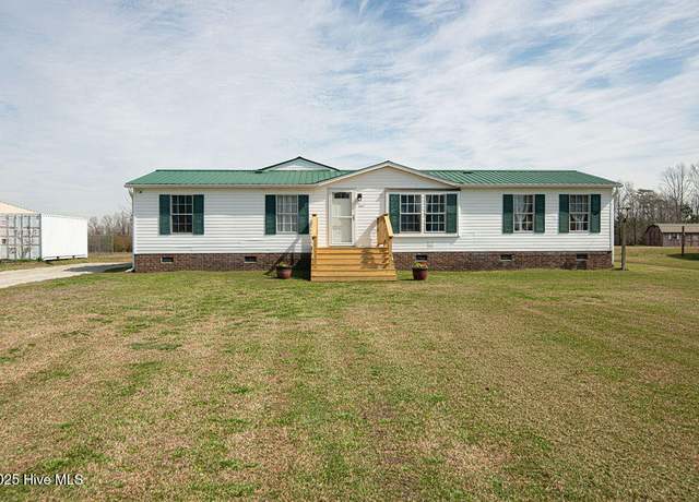 Property at 368 Swinson Rd, Maple Hill, NC 28454, 3 beds, 2 baths