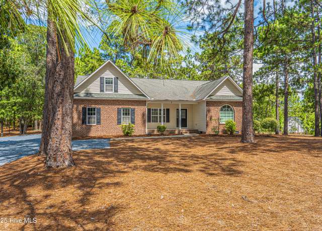 Property at 5 Pine Glen Ct, Foxfire Village, NC 27281, 3 beds, 2 baths