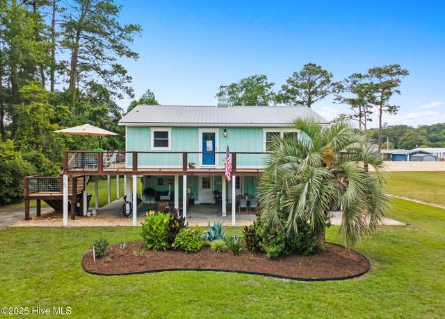 Property at 2767 Nags Head Rd SW, Supply, NC 28462, 2 beds, 2.5 baths