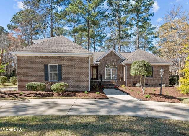 Property at 206 Perquimans Dr, Chocowinity, NC 27817, 3 beds, 2.5 baths