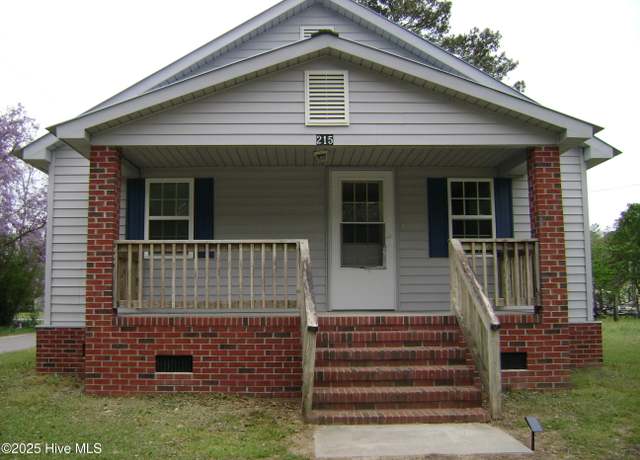 Property at 215 North St, Plymouth, NC 27962, 3 beds, 1 bath