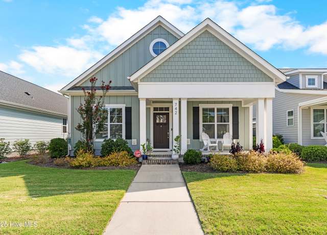 Property at 742 Wharton Ave, Wilmington, NC 28412, 3 beds, 3.5 baths