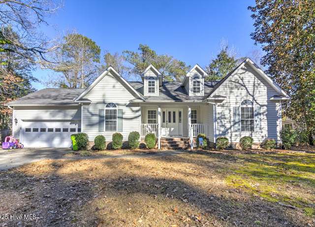 Property at 2135 Perrytown Loop Rd, New Bern, NC 28562, 3 beds, 2 baths