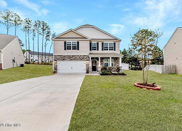 Property at 430 Apricot Ln, Carthage, NC 28327, 5 beds, 2.5 baths