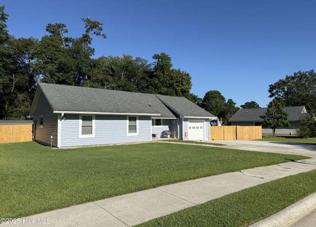 Property at 304 S Willow Ln, Jacksonville, NC 28546, 3 beds, 2 baths