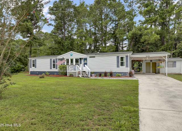 Property at 105 Navy Ct, Hampstead, NC 28443, 3 beds, 2 baths