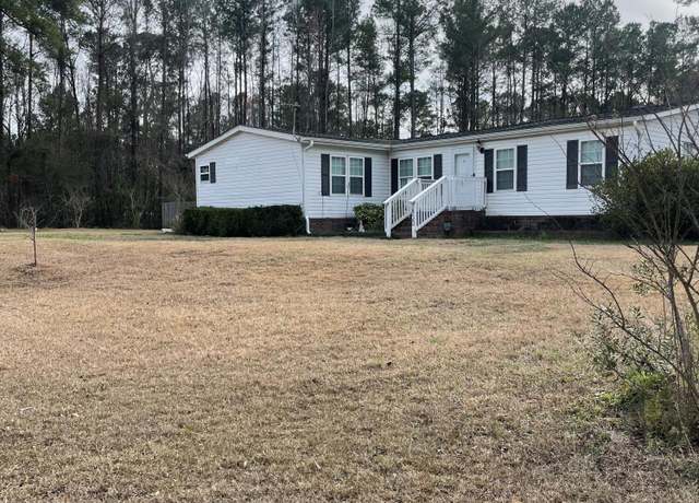 Property at 1800 Murphy Rd, Burgaw, NC 28425, 3 beds, 2 baths