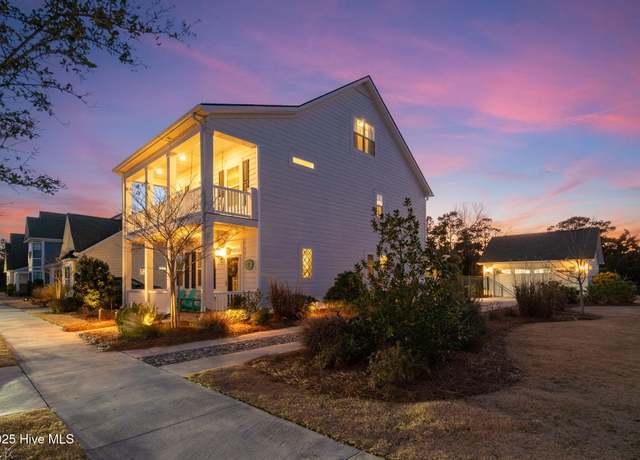 Property at 161 Gray Duck Dr, Beaufort, NC 28516, 4 beds, 3.5 baths