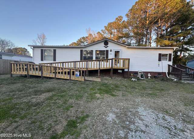 Property at 1122 Wilma Ave SW, Supply, NC 28462, 2 beds, 2 baths