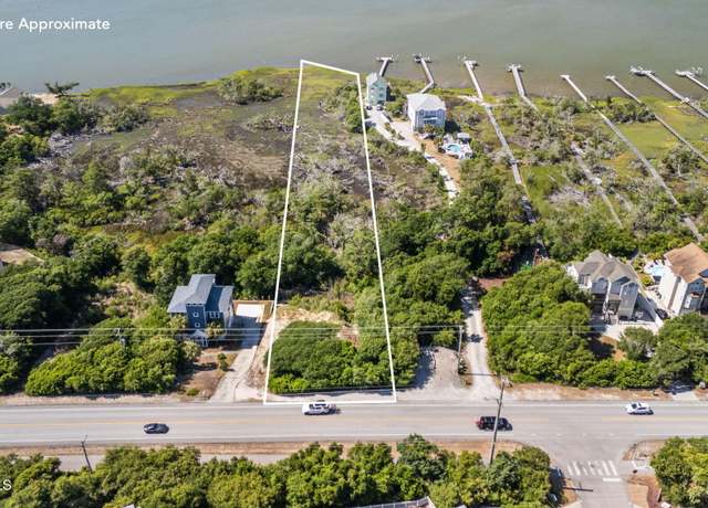 Property at 4306 Emerald Drive Dr, Emerald Isle, NC 28594