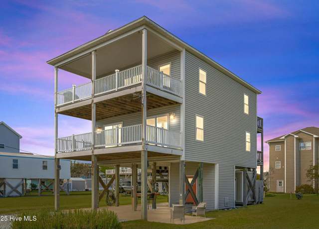 Property at 8014 8th St, Surf City, NC 28445, 4 beds, 3 baths