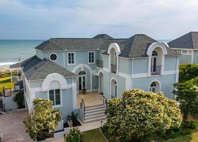 Property at 133 Sea Isle Dr, Indian Beach, NC 28512, 4 beds, 4.5 baths
