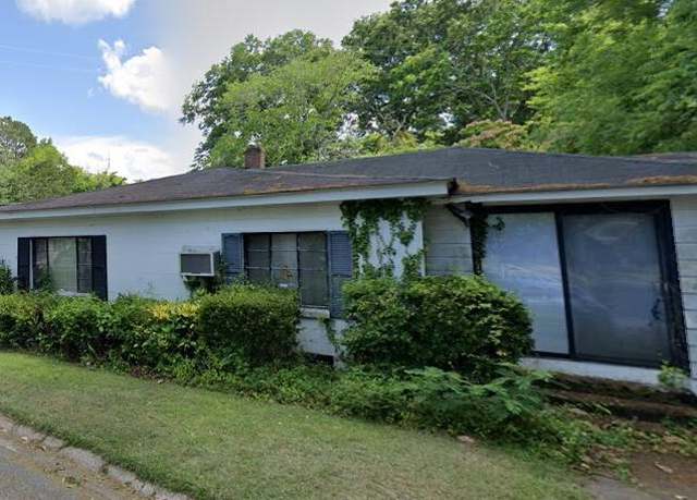 Property at 601 Hugh St, Goldsboro, NC 27530, 3 beds, 1 bath