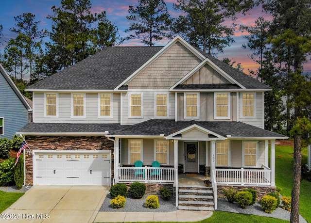 Property at 152 Education Dr, Spring Lake, NC 28390, 5 beds, 4.5 baths