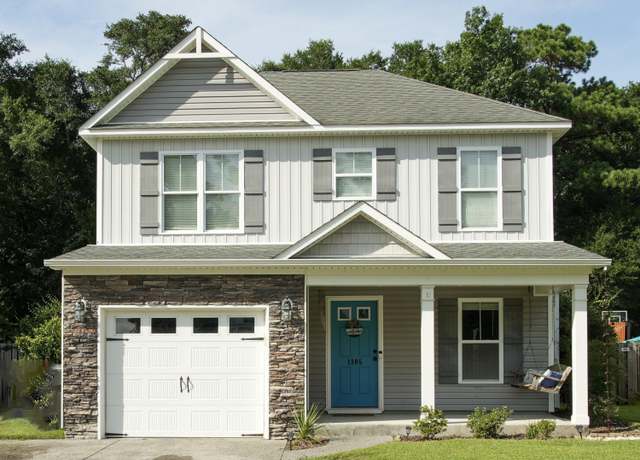 Property at 1305 Deer Hill Dr, Wilmington, NC 28409, 3 beds, 2.5 baths