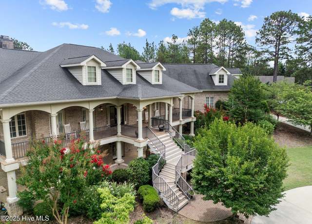 Property at 37 Kilbride Dr, Pinehurst, NC 28374, 4 beds, 5 baths