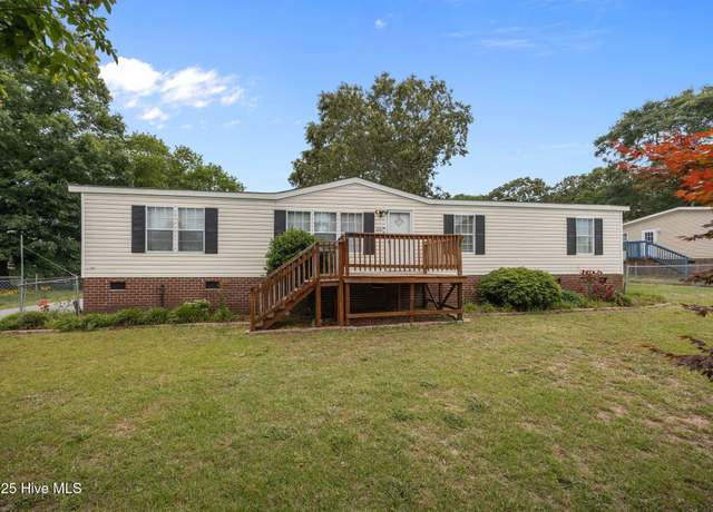 Property at 458 Quartz Dr, Greenville, NC 27834, 3 beds, 2 baths