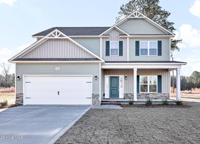 Property at 109 Woodford Dr, Jacksonville, NC 28540, 3 beds, 2.5 baths