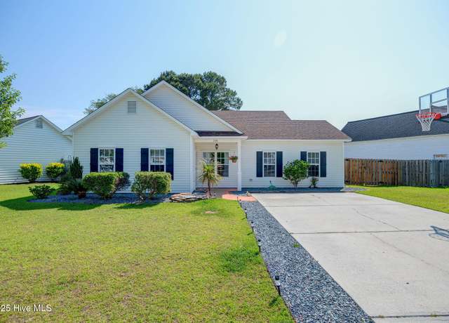 Property at 200 Olde Well Loop Rd, Wilmington, NC 28411, 5 beds, 2 baths