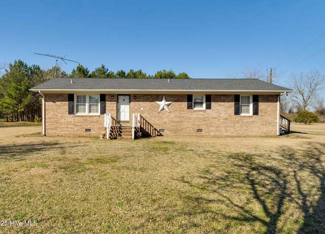 Property at 611 Blind Bridge Rd, Magnolia, NC 28453, 3 beds, 2 baths
