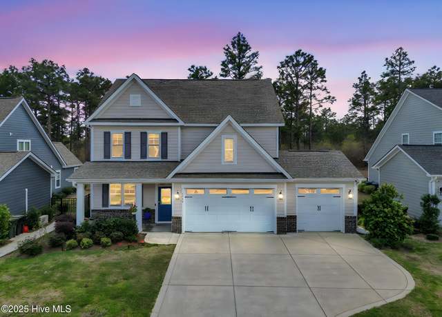 Property at 1220 Tillery Dr, Aberdeen, NC 28315, 4 beds, 2.5 baths