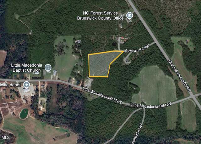 Property at 17 Cowtrain Rd NW, Supply, NC 28462