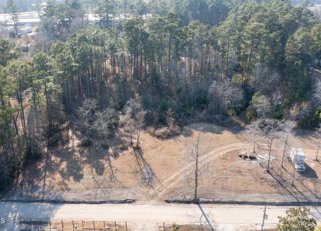 Property at 143 Wildcat Pond Rd, Hubert, NC 28539