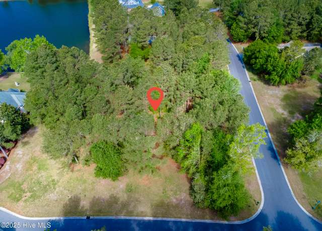 Property at 118 River Woods Dr, Wallace, NC 28466