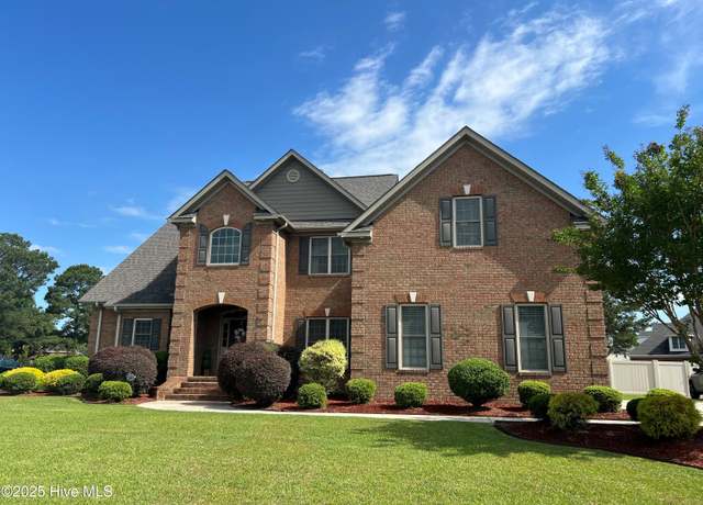 Property at 3925 Dunhagan Rd, Greenville, NC 27858, 4 beds, 3.5 baths