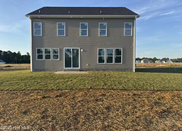 Property at 767 Fairway Rd, Ayden, NC 28513, 4 beds, 3 baths