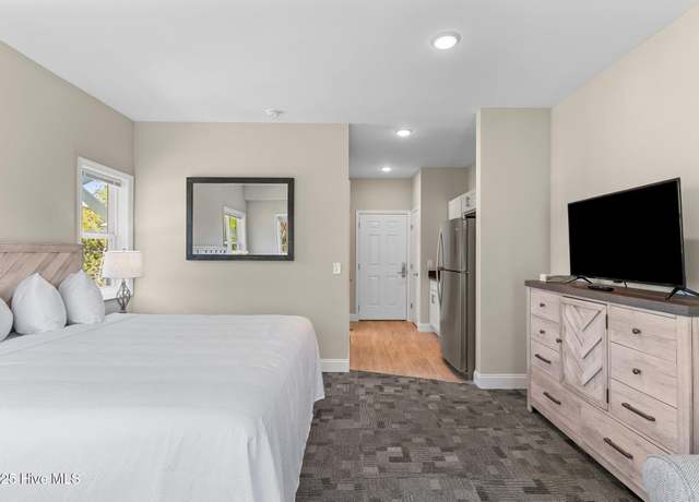 Property at 700 E Moore #319, Southport, NC 28461, 1 bed, 1 bath