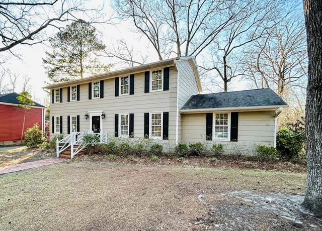 Property at 201 Brookview Dr, Jacksonville, NC 28540, 4 beds, 3 baths