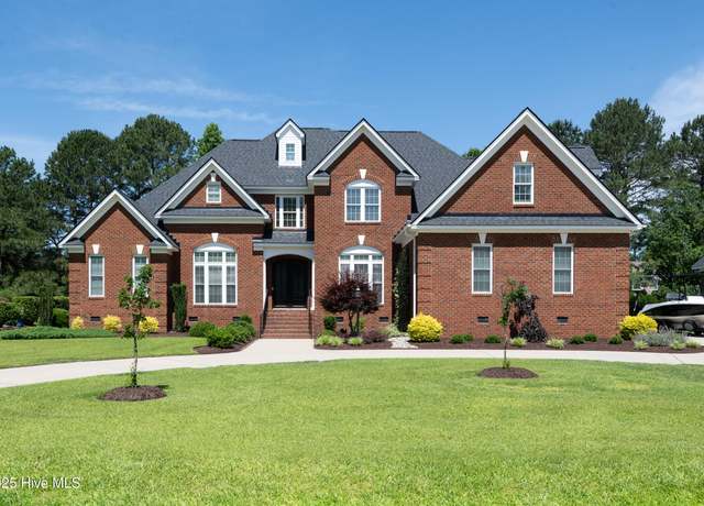 Property at 509 Westminster Cir, Greenville, NC 27858, 5 beds, 4.5 baths