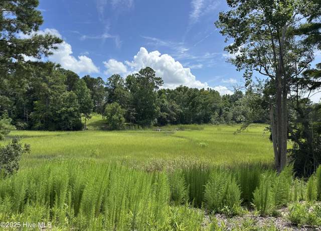 Property at 1 Williams Store Rd Rd, Hampstead, NC 28443