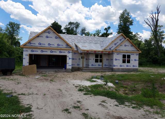 Property at 665 Bright Harvest Dr, Maysville, NC 28555, 3 beds, 2 baths