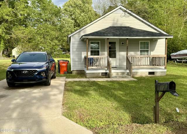 Property at 1310 Normal Ave, Elizabeth City, NC 27909, 3 beds, 1 bath