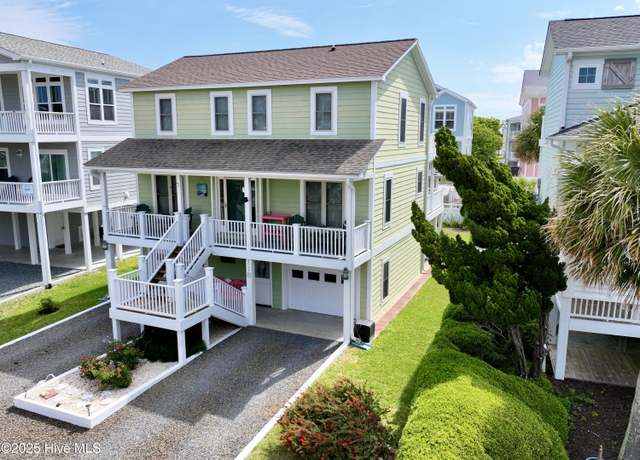 Property at 118 Clippership Dr, Holden Beach, NC 28462, 3 beds, 2.5 baths