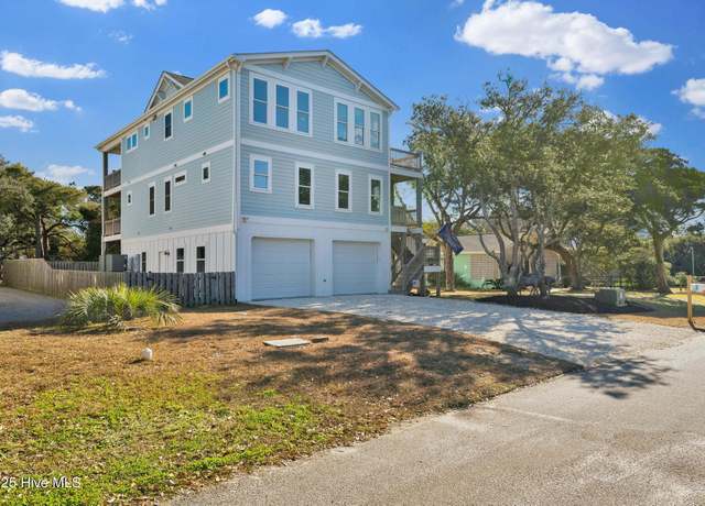 Property at 208 SE 78th St, Oak Island, NC 28465, 4 beds, 5 baths