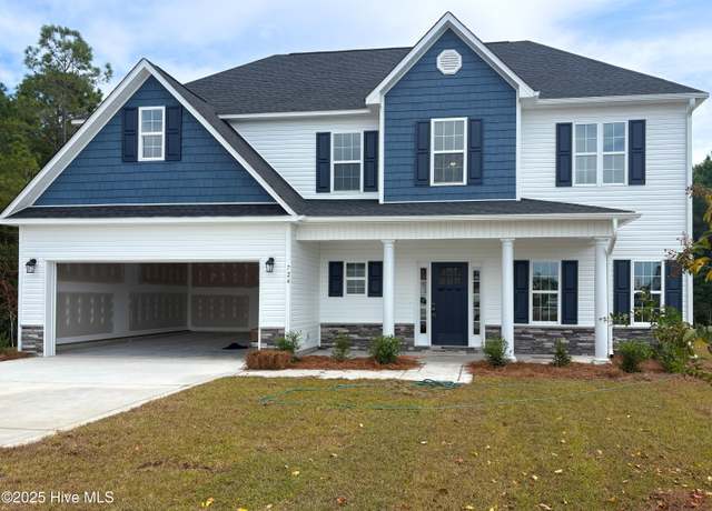 Property at 724 Ellabond St, Sneads Ferry, NC 28460, 4 beds, 2.5 baths