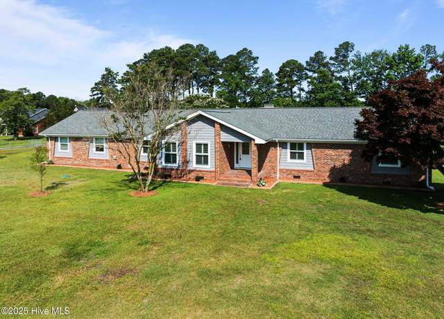 Property at 6152 Marvin Taylor Rd, Grifton, NC 28530, 3 beds, 2.5 baths