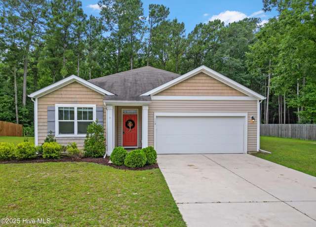 Property at 113 Old Dock Landing Rd, Sneads Ferry, NC 28460, 3 beds, 2 baths