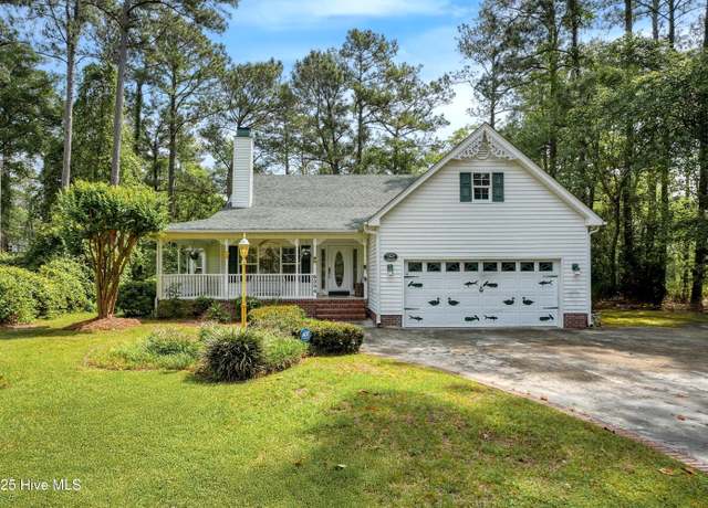 Property at 5334 Burriss Ct, Southport, NC 28461, 3 beds, 2 baths