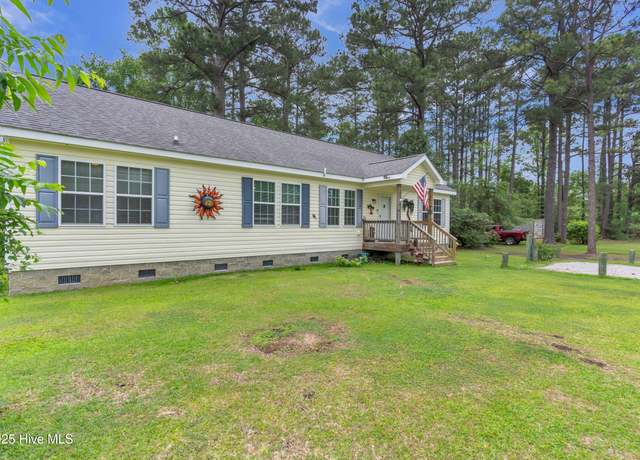 Property at 4513 Castle Heights Dr, Castle Hayne, NC 28429, 3 beds, 2 baths